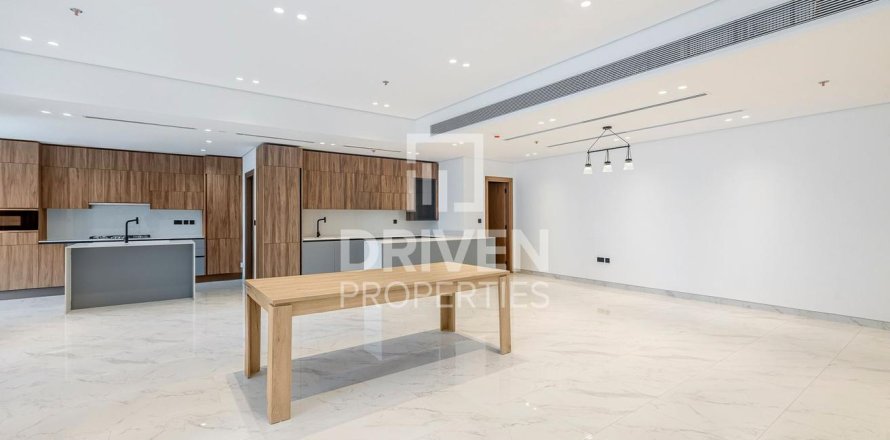 Apartament în Business Bay, Dubai, EAU 3 dormitoare, 245.54 mp.  №744147