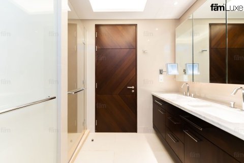 Appartamento in affitto a Downtown Dubai (Downtown Burj Dubai), Dubai, EAU 2 camere da letto, 157.9 mq. № 712669 - foto 22