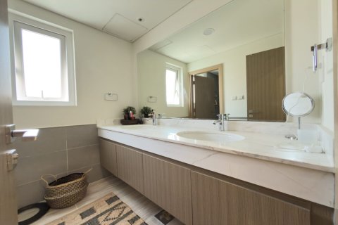 Maison de ville à vendre à Dubai Land, Dubai, EAU 3 chambres, 147 m2 № 699335 - photo 5