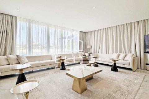 Müüa villa asukohaga Palm Jumeirah, Dubai, AÜE: 5 magamistoaga, 684 m² Nr 736346 - pilt 10