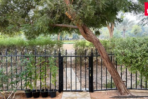 Vila u Jumeirah Islands, Dubai, UAE 4 spavaćih soba, 955.4 m2 Br. 652371 - fotografija 25