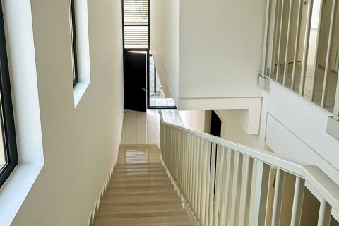 Снять в аренду виллу в DAMAC Hills (Akoya by DAMAC), Дубай, ОАЭ 3 спальни, 251.21м2, № 764302 - фото 14