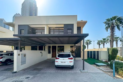 Снять в аренду виллу в DAMAC Hills (Akoya by DAMAC), Дубай, ОАЭ 3 спальни, 251.21м2, № 764302 - фото 25