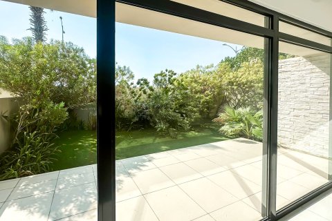 Снять в аренду виллу в DAMAC Hills (Akoya by DAMAC), Дубай, ОАЭ 3 спальни, 251.21м2, № 764302 - фото 20