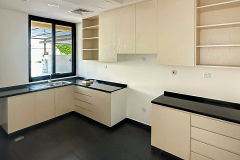 Снять в аренду виллу в DAMAC Hills (Akoya by DAMAC), Дубай, ОАЭ 3 спальни, 251.21м2, № 764302 - фото 12