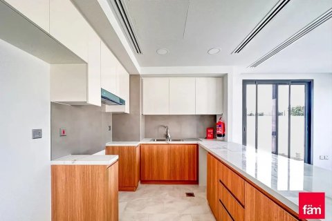 Dubai, BAE’de kiralık townhouse 4 yatak odası, 229.9 m&sup2; No 641739 - fotoğraf 4