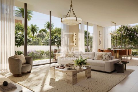 Vilë në Dubai Investment Park, Emiratet e Bashkuara Arabe 4 dhoma gjumi, 339.84 m2. № 767332 - Foto 1