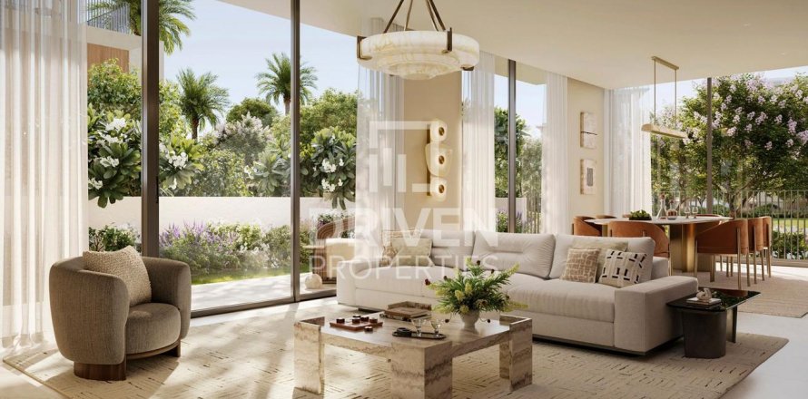 Vilë në Dubai Investment Park, Emiratet e Bashkuara Arabe 4 dhoma gjumi, 339.84 m2. № 767332
