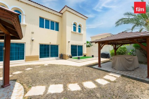 Villa in Jumeirah Park, Dubai, UAE 4 bedrooms, 513 sq.m. № 721035