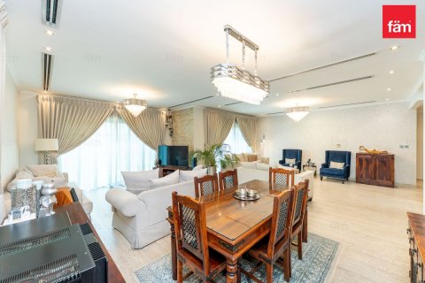 ویلا برای فروش در Jumeirah Park، Dubai، امارات متحده عربی 4 خوابه ، 513 متر مربع ، شماره 721035 - تصویر 25