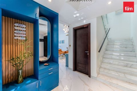 Townhouse in Dubai, UAE 4 bedrooms, 367.6 sq.m. № 721034 - photo 8