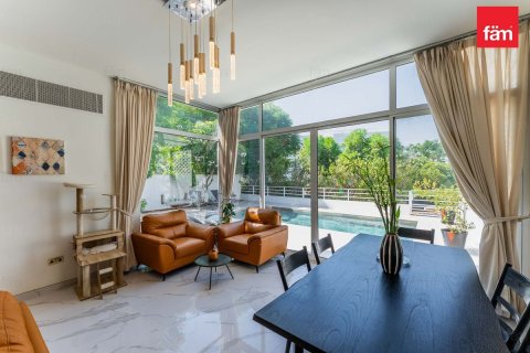 Townhouse in Dubai, UAE 4 bedrooms, 367.6 sq.m. № 721034 - photo 5