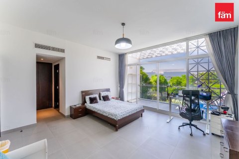 Townhouse in Dubai, UAE 4 bedrooms, 367.6 sq.m. № 721034 - photo 15