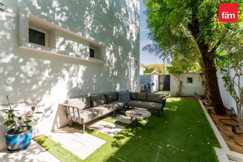 Townhouse in Dubai, UAE 4 bedrooms, 367.6 sq.m. № 721034 - photo 19