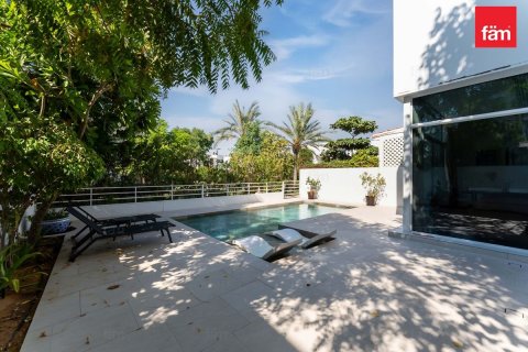 Townhouse in Dubai, UAE 4 bedrooms, 367.6 sq.m. № 721034 - photo 16