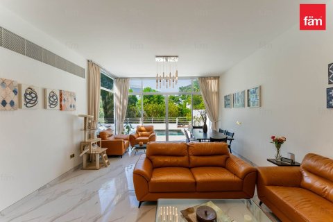 Townhouse in Dubai, UAE 4 bedrooms, 367.6 sq.m. № 721034 - photo 4