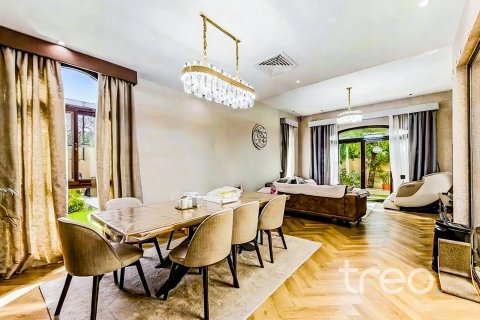 Villa in Mudon, Dubai, UAE 4 bedrooms, 351.73 sq.m. № 733135 - photo 10