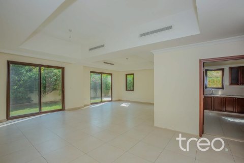 Villa in Arabian Ranches 2, Dubai, UAE 5 bedrooms, 324.05 sq.m. № 733136 - photo 4