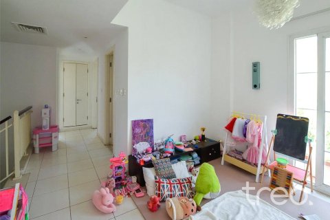 Villa in The Springs, Dubai, UAE 3 bedrooms, 250.19 sq.m. № 733137 - photo 12
