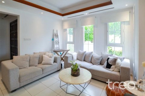 Villa in The Springs, Dubai, UAE 3 bedrooms, 250.19 sq.m. № 733137 - photo 4