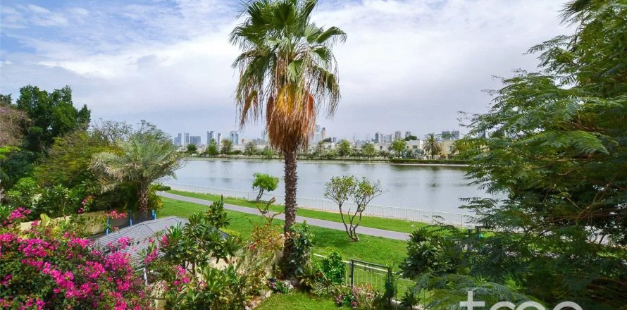 Villa in The Springs, Dubai, UAE 3 bedrooms, 250.19 sq.m. № 733137