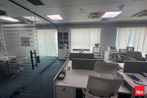 Office in Dubai, UAE 72.5 sq.m. № 678397 - photo 2