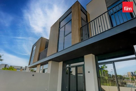 Řadový dům v Dubai, SAE 3 ložnice, 168 m² Č.: 678398 - fotografie 2