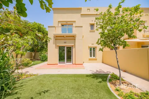 Huvila The Lakes, Dubai, Arabiemiraatit 2 makuuhuonetta, 195 m2 № 650199 - kuva 1