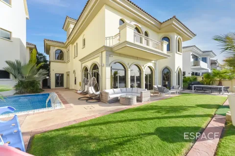 Villa in Palm Jumeirah, Dubai, UAE 4 bedrooms, 465 sq.m. № 650203 - photo 12