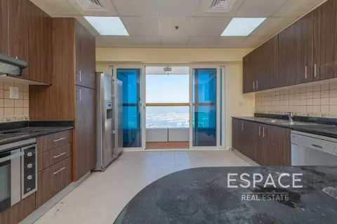 Apartment til leje i Dubai Marina, Dubai, UAE 4 soveværelser, 298 kvm № 650202 - foto 3