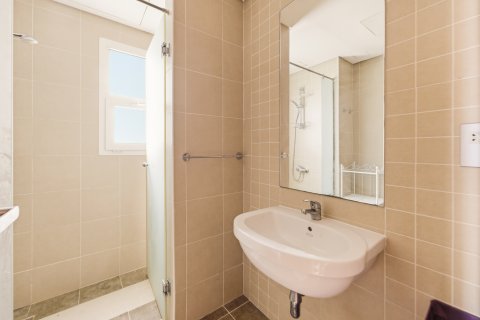 Huvila Jumeirah Village Triangle, Dubai, Arabiemiraatit 2 makuuhuonetta, 641.88 m2 № 749531 - kuva 4