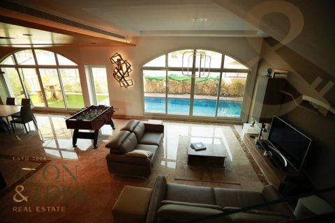 Vila v The Villa, Dubai, SAE 4 ložnice, 531 m² Č.: 648426 - fotografie 1