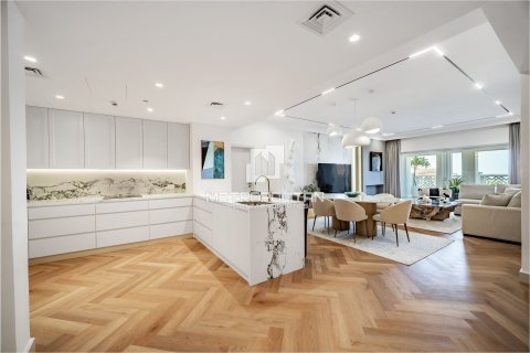 Apartament de vânzare în Palm Jumeirah, Dubai, EAU 2 dormitoare, 203 mp. №665284 - poză 3