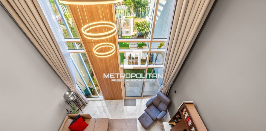 خانه شهری در Rukan، Dubai ، امارات متحده عربی 2 خوابه ، 124 متر مربع.  شماره 665282