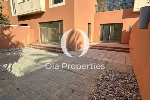 Villa en alquiler en Abu Dhabi, EAU 4 dormitorios, 273 m2 № 644683 - foto 3