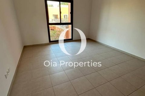 Villa en alquiler en Abu Dhabi, EAU 4 dormitorios, 273 m2 № 644683 - foto 8