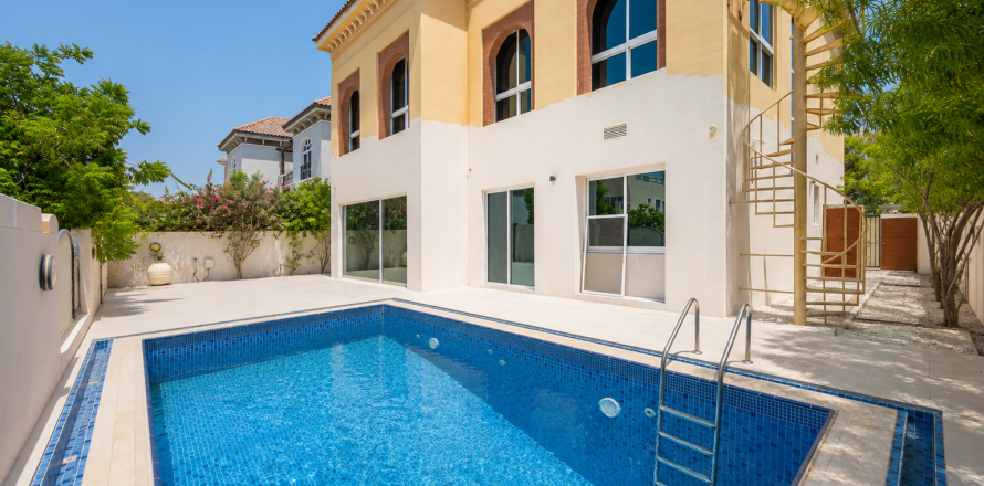 Villa i The Villa, Dubai, UAE 5 soveværelser, 387.96 kvm № 749954