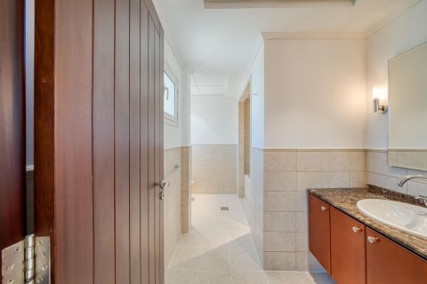 Villa til leje i The Lakes, Dubai, UAE 5 soveværelser, 489 kvm № 680981 - foto 30