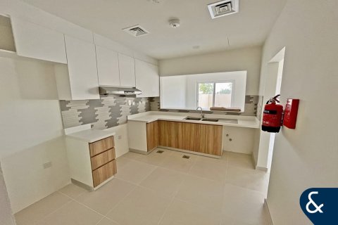 Villa para venda em Dubai Land, Dubai, EAU 2 quartos, 161 m2 № 697595 - foto 9