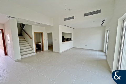 Villa em Dubai Land, Dubai, EAU 2 quartos, 161 m2 № 697595