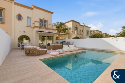 Villa i The Springs, Dubai, UAE 3 soveværelser, 210 kvm № 697596