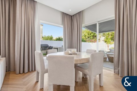 Villa til salg i The Springs, Dubai, UAE 3 soveværelser, 210 kvm № 697596 - foto 10