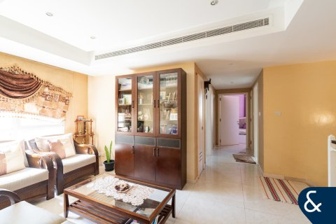 The Lakes、Dubai、UAE にあるヴィラ販売中 4ベッドルーム、270 m2、No698057 - 写真 16