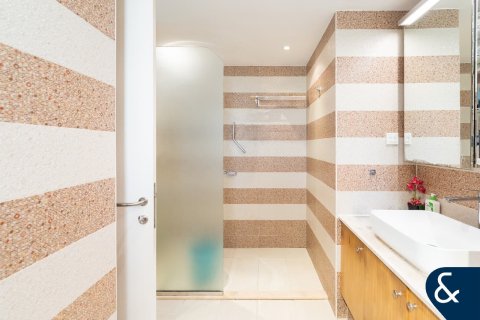 The Lakes、Dubai、UAE にあるヴィラ販売中 4ベッドルーム、270 m2、No698057 - 写真 26