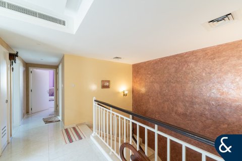 The Lakes、Dubai、UAE にあるヴィラ販売中 4ベッドルーム、270 m2、No698057 - 写真 14