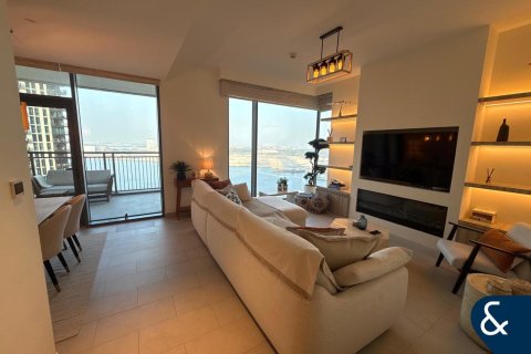 شقة للبيع في خور دبي، دبي، الإمارات العربية المتحدة 2 غرفة نوم ، 117 متر مربع ، رقم 697982 - صورة 1