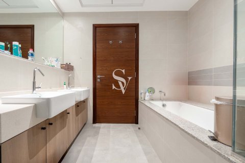 Appartamento in affitto a Bur Dubai, Dubai, EAU 2 camere da letto, 152 mq. № 711198 - foto 14