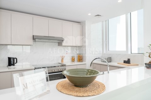 Byt v Al Kifaf, Dubai, SAE 3 ložnice, 164 m² Č.: 648693 - fotografie 1