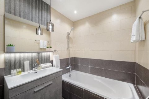 Apartamento en venta en Dubai Sports City, Dubai, EAU 1 dormitorio, 77 m2 № 728731 - foto 12