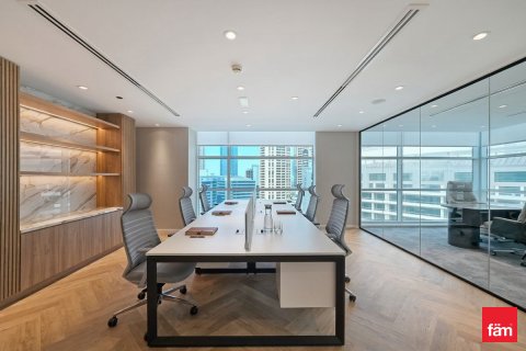 Kantor di Dubai, UEA 483.9 m2 nomor 699794 - foto 11